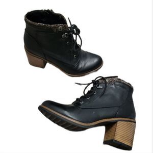 White mountain delroy lace up ankle boots
